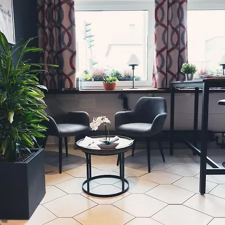 מלון La Stella Süßen